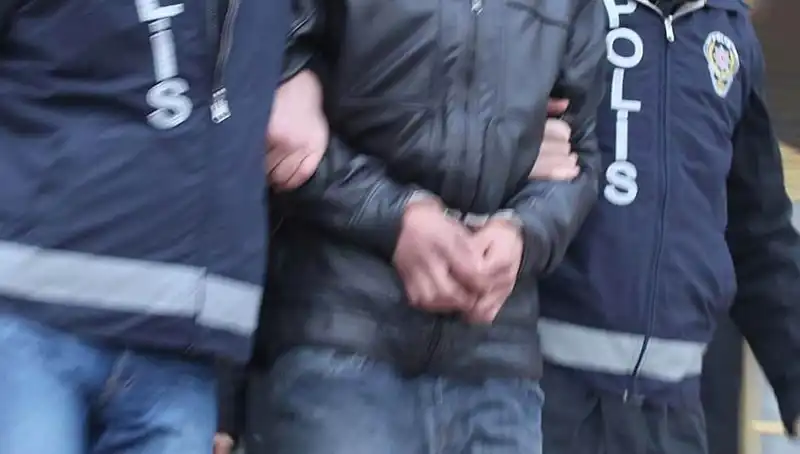 8 İl Genelinde Dolandırıcılık Operasyonu: 34 Kişi Gözaltına Alındı!