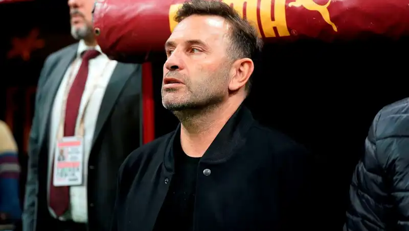 Galatasaray’da Okan Buruk’tan Beklenmeyen Tek Değişiklik Dikkat Çekti