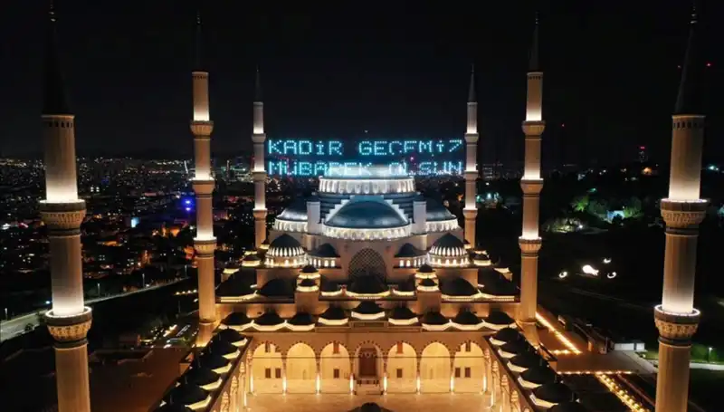2025'te Kadir Gecesi Hangi Tarihe Geliyor? İşte Bilmeniz Gerekenler