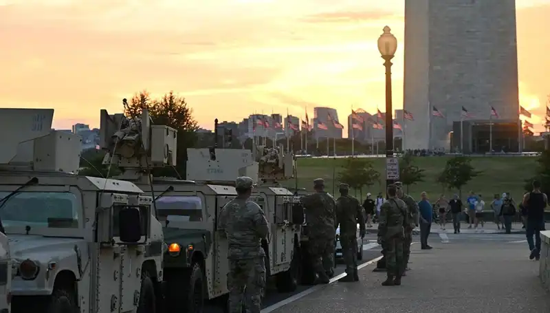 ABD Ordusunun Chicago'ya Girişi: Şehir Neden Acil Durumda?