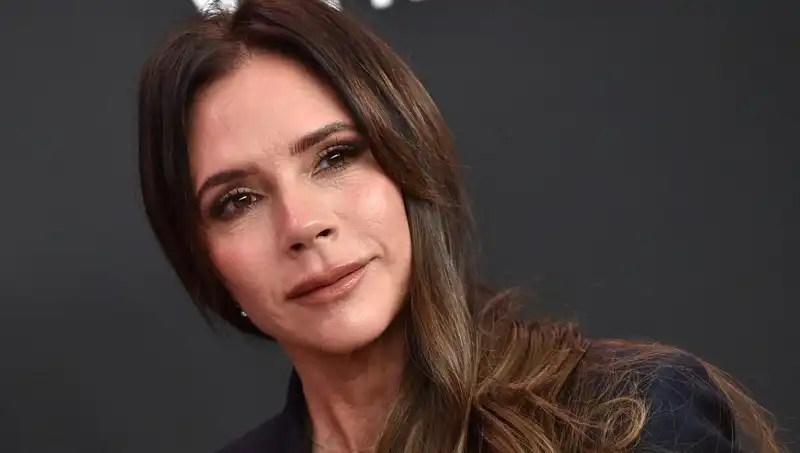 Victoria Beckham’ın Gençlik Sırrı Açıklandı: Günde 3-4 Adet Tüketiyor!