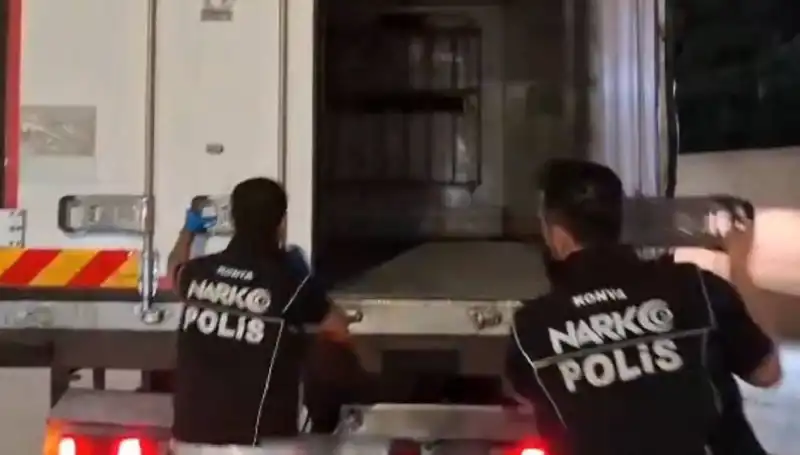 Konya’da Uyuşturucu Operasyonu: Dört Şüpheli Ele Geçirildi!
