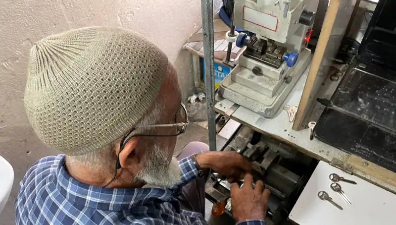 28 Yılda 4 Metrekarelik Dükkanın Sırlarını Keşfetti!
