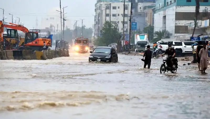 Pakistan'da Muson Yağmurları Felaketi: Son Durum ve Kurtarma Çalışmaları