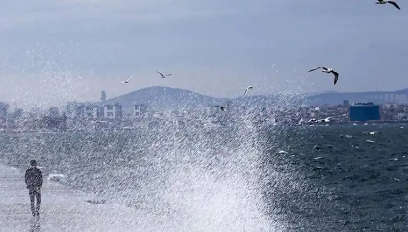 Kuvvetli Rüzgar ve Sağanak Yağışları Türkiye'yi Etkisi Altına Alıyor!