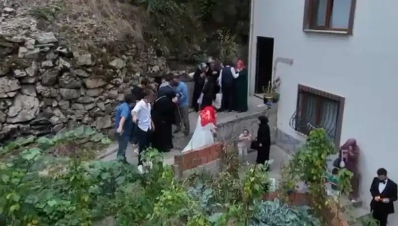 Kanlı Düğünün Şok Edici Görüntüleri: Sıkan Kurşunlar ve Sonrası