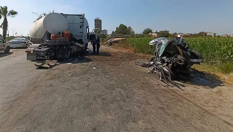 Adana'da Tanker Kazası: Otomobil ve Kamyonun Korkunç Çarpışması