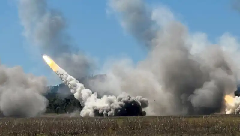 Avustralya’nın Tarihinde Bir İlk: HIMARS Atışıyla Askeri Tatbikat Tamamlandı