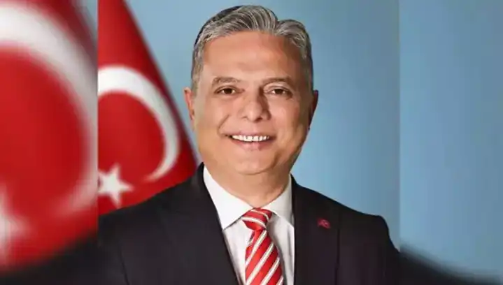 CHP'nin Yeni Yüzü: Ümit Uysal Kimdir ve Hedefleri Neler?