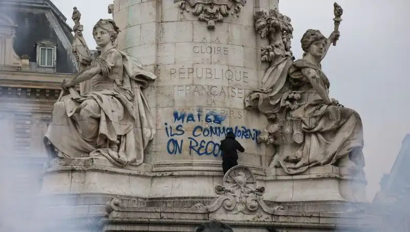Paris Belediyesi, Grafiticilere Karşı Savaş Açtı: sokakların sanatı mı yoksa vandalizm mi?