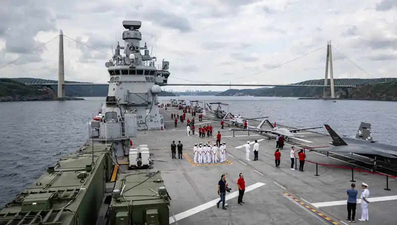 TCG Anadolu, Sarayburnu'ndan Mavi Sulara Yol Aldı: Yeni Bir Dönem Başlıyor